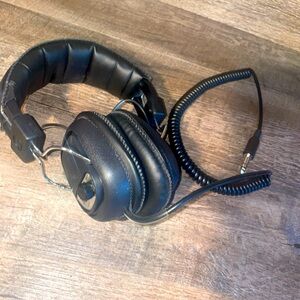 Bounty Hunter Professional Headphones metal detecting